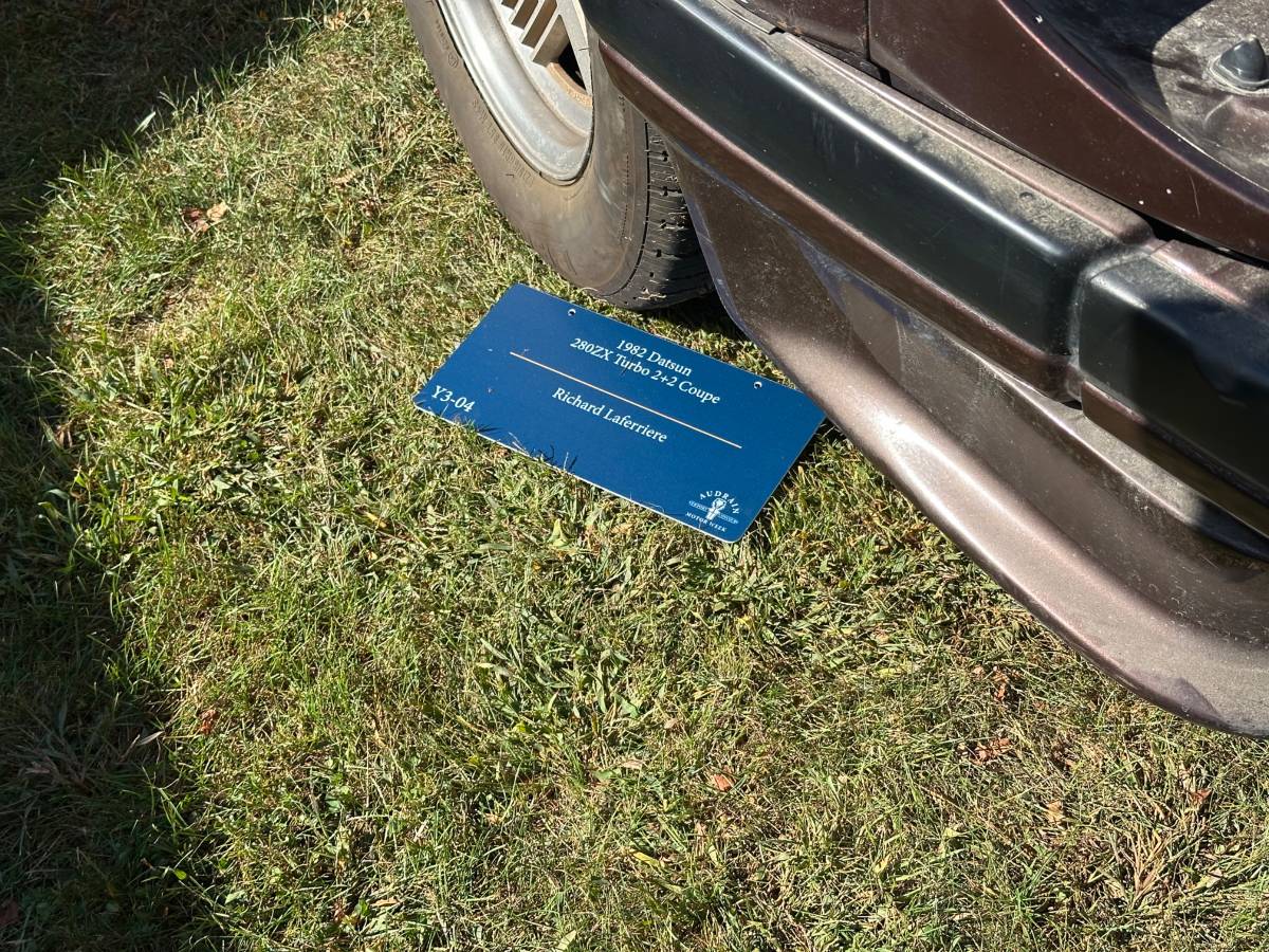 Datsun-280zx-1982-10