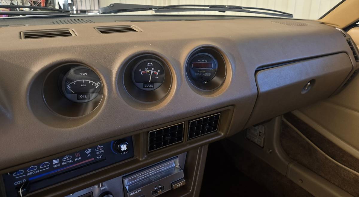 Datsun-280zx-gl-1980-brown-15