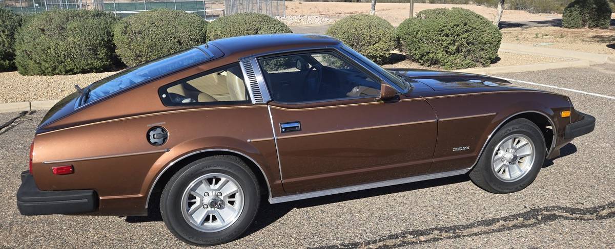 Datsun-280zx-gl-1980-brown-2