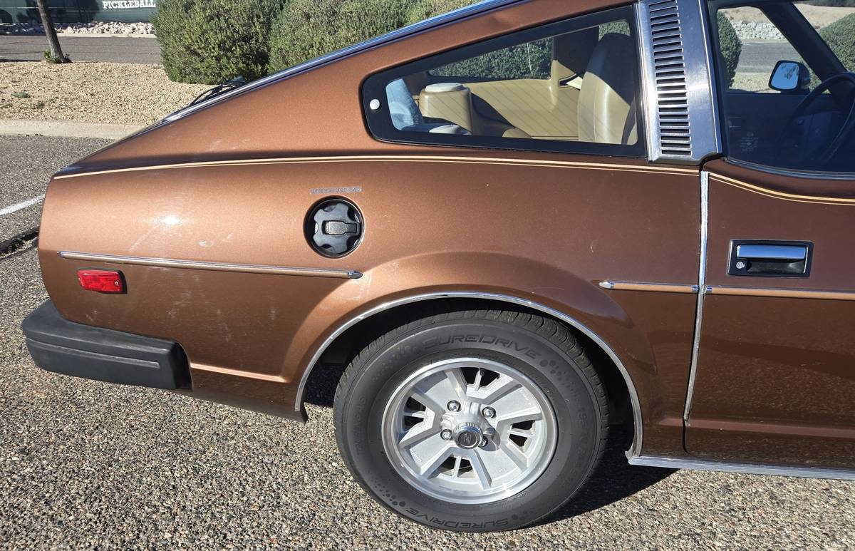 Datsun-280zx-gl-1980-brown-5