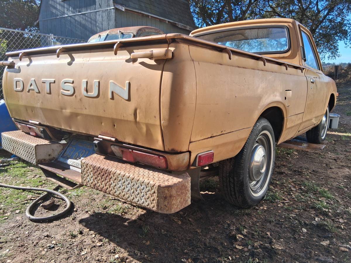 Datsun-620-1974-6