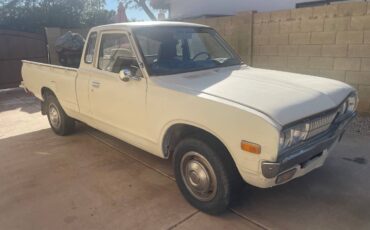 Datsun-620-1978-white-2