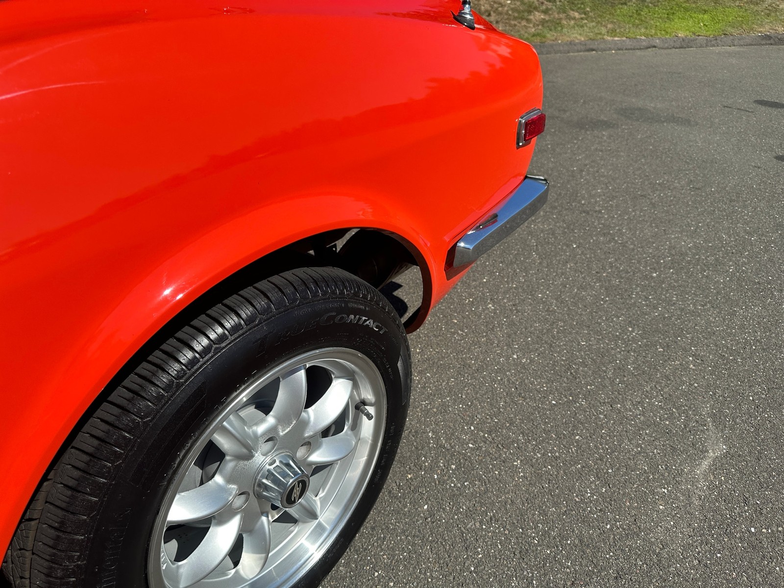 Datsun-Z-Series-1972-COUPE-19