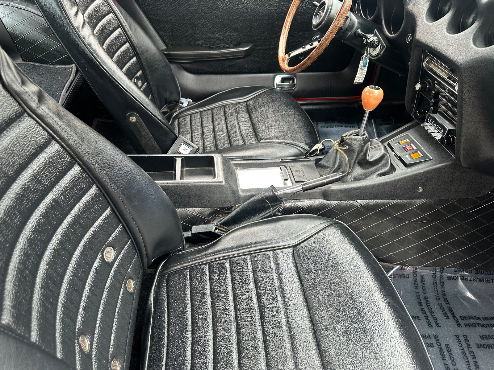 Datsun-Z-Series-1972-COUPE-20