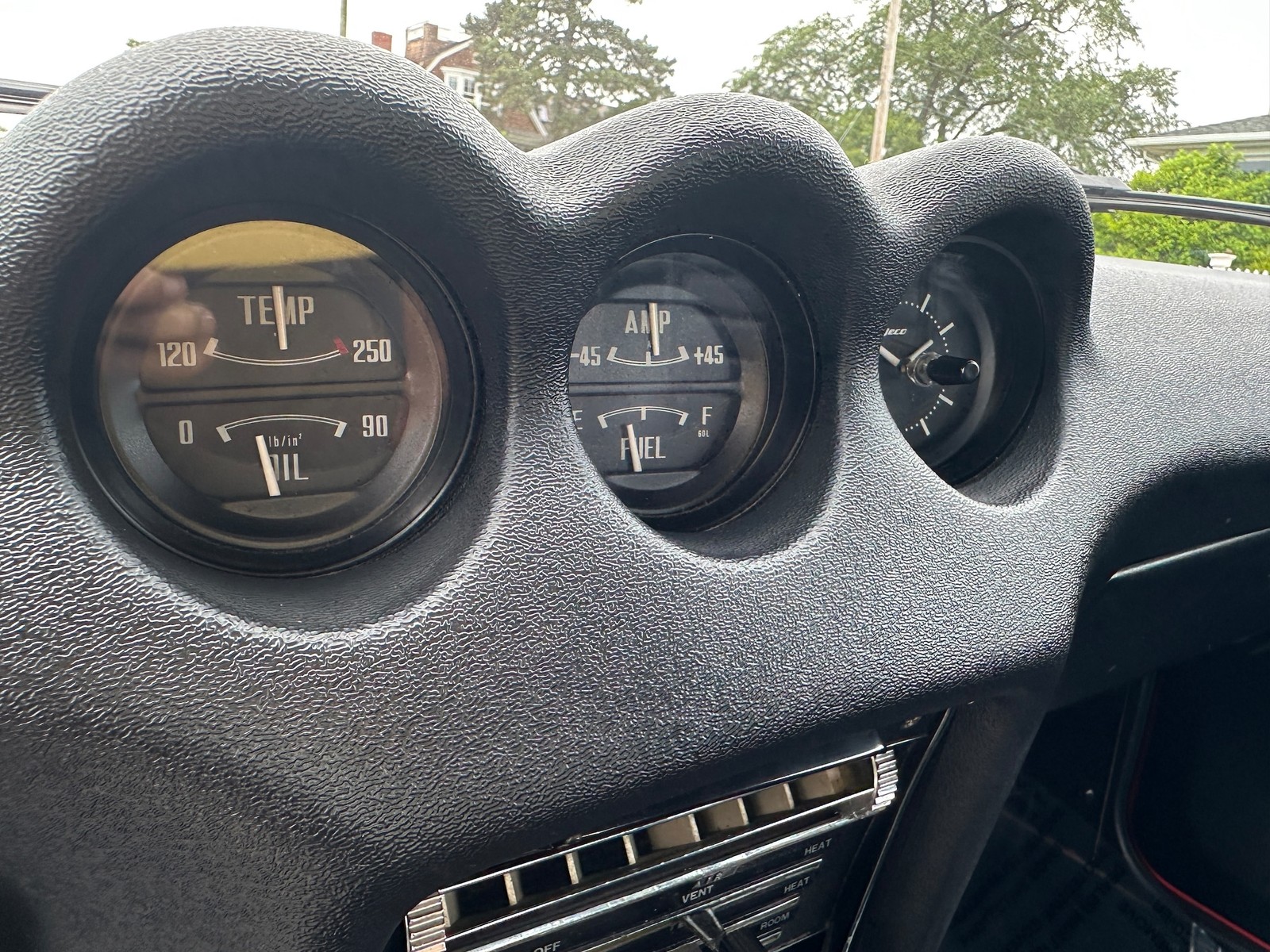 Datsun-Z-Series-1972-COUPE-23