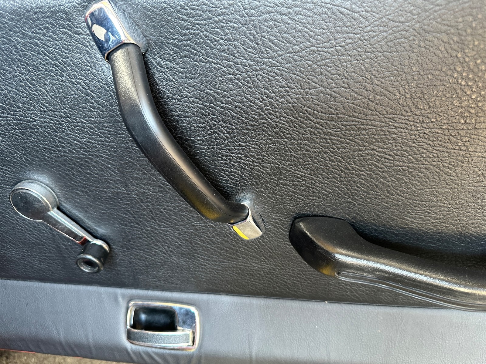 Datsun-Z-Series-1972-COUPE-30