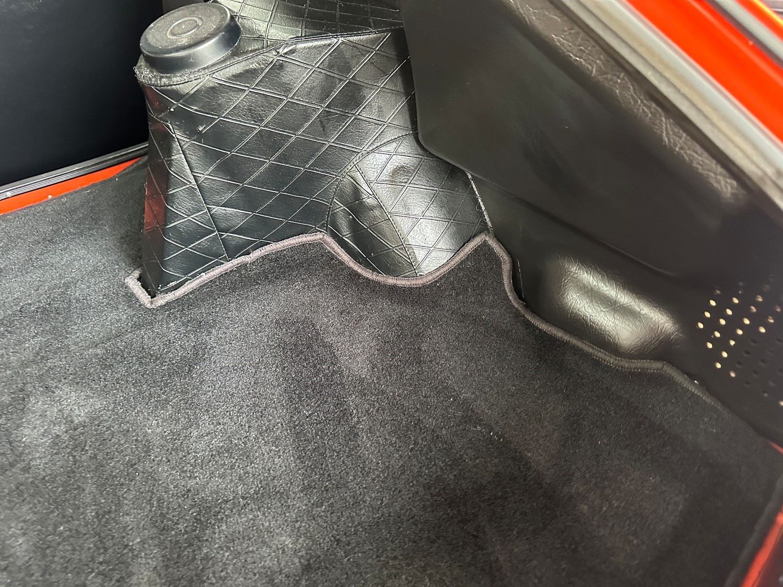 Datsun-Z-Series-1972-COUPE-32