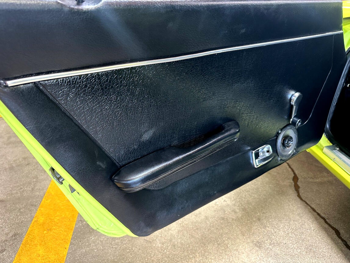 Datsun-Z-Series-1972-Classic-Car-23