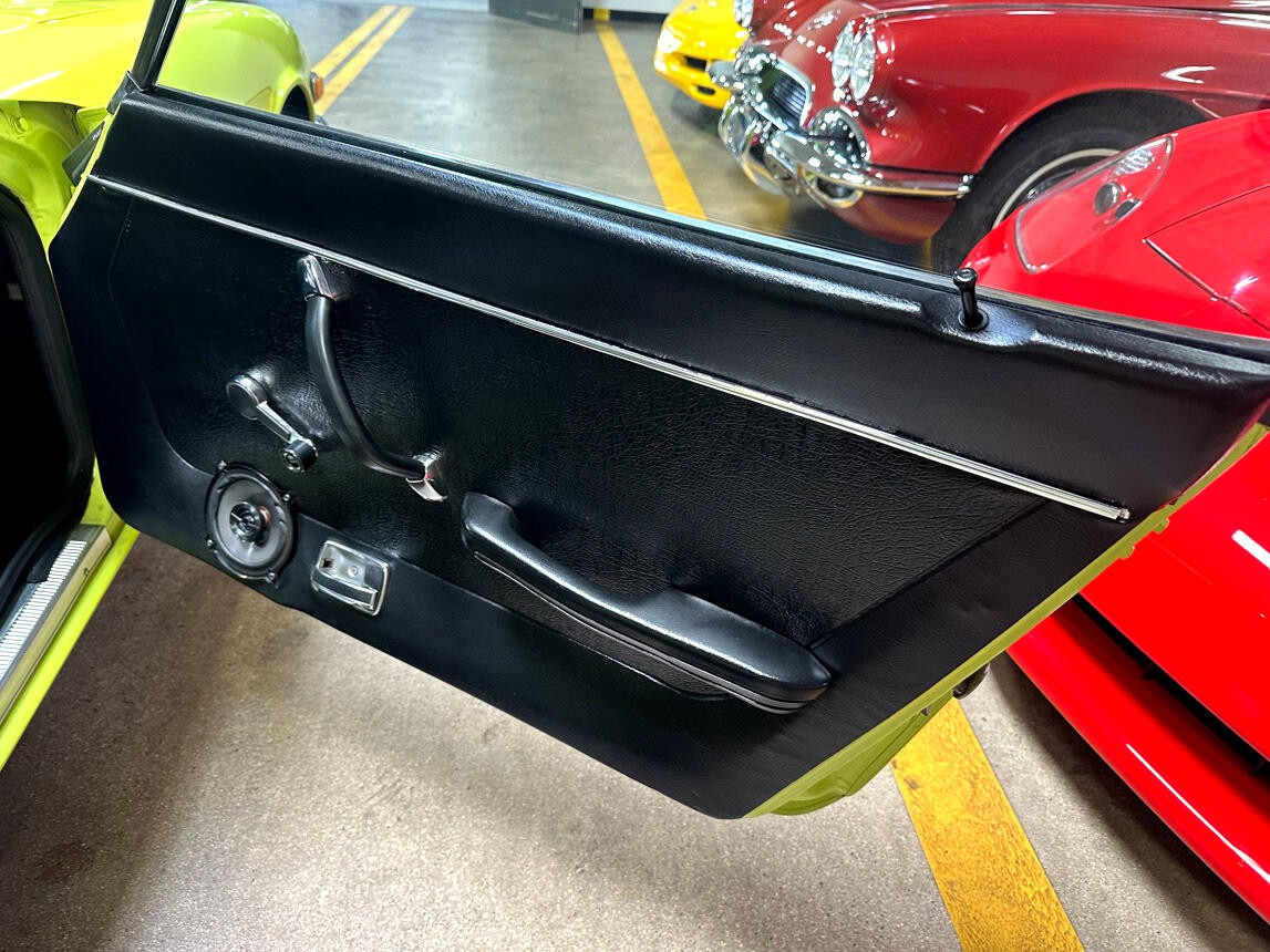 Datsun-Z-Series-1972-Classic-Car-25