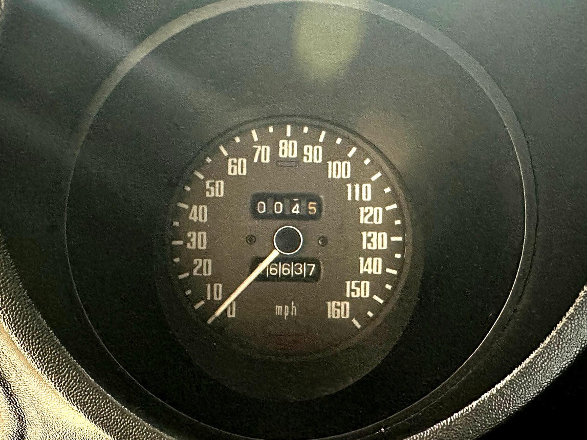 Datsun-Z-Series-1972-Classic-Car-34