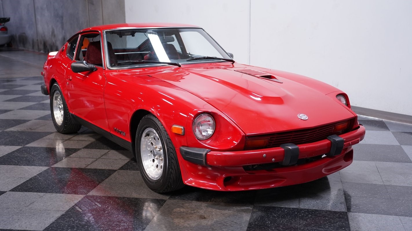 Datsun-Z-Series-1975-Coupe-14