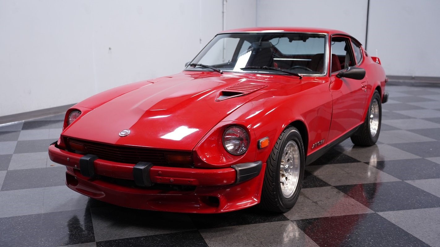 Datsun-Z-Series-1975-Coupe-16