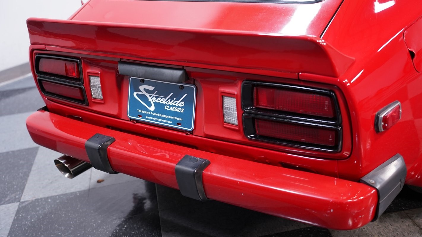 Datsun-Z-Series-1975-Coupe-23