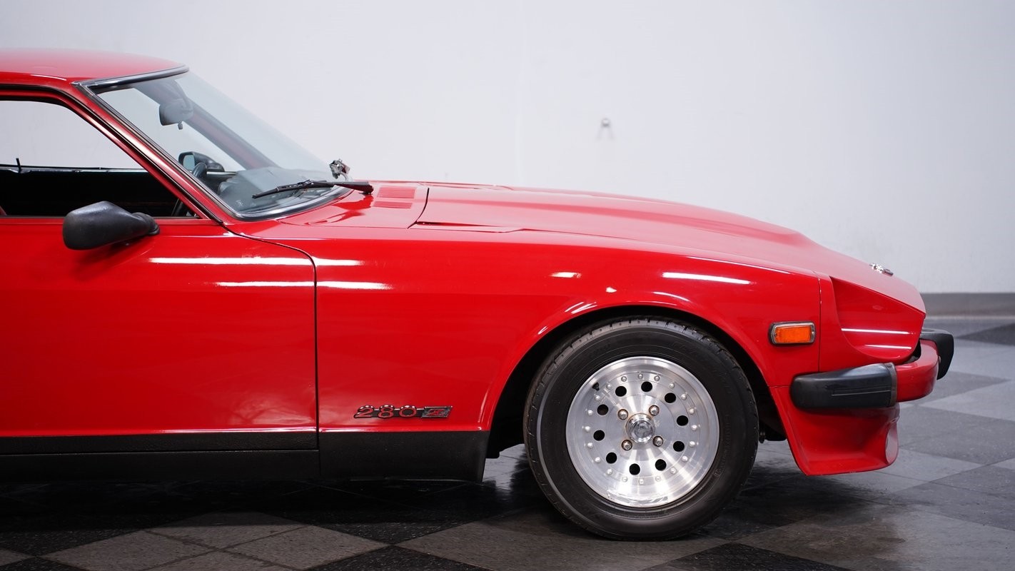 Datsun-Z-Series-1975-Coupe-27