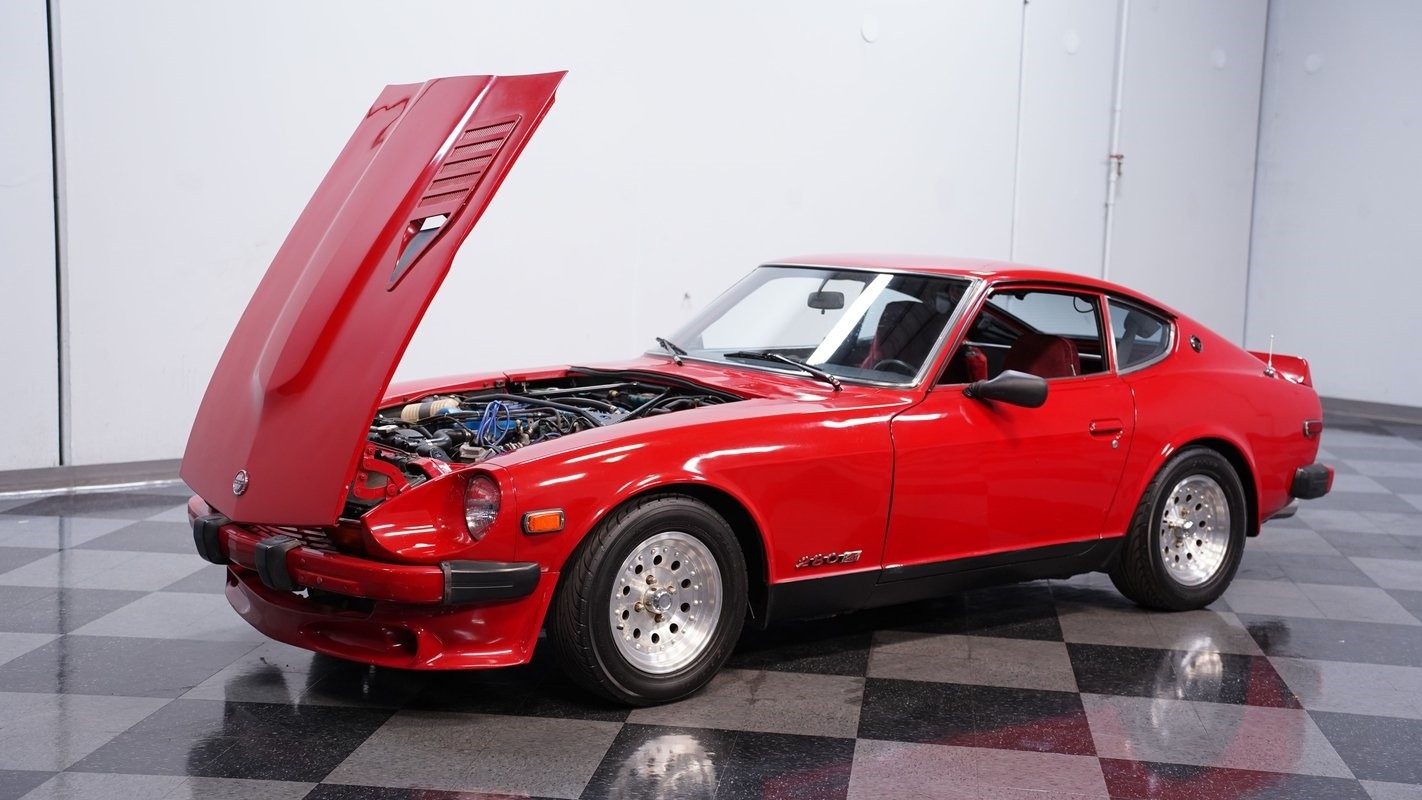 Datsun-Z-Series-1975-Coupe-28