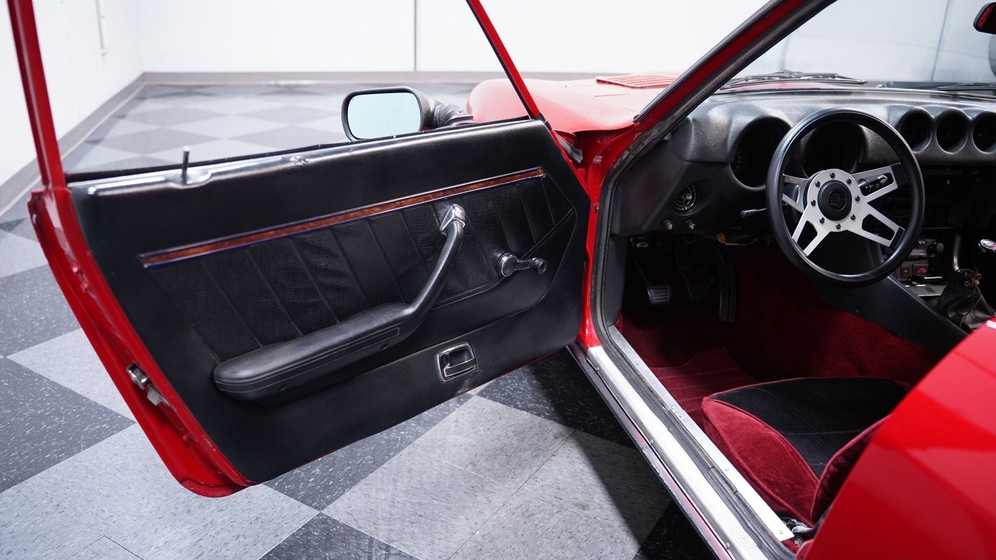 Datsun-Z-Series-1975-Coupe-31