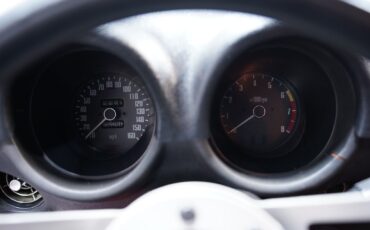 Datsun-Z-Series-1975-Coupe-35