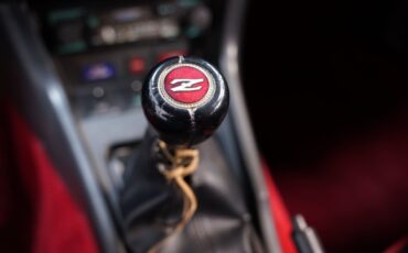 Datsun-Z-Series-1975-Coupe-38