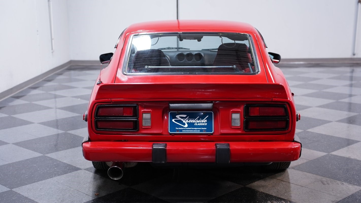 Datsun-Z-Series-1975-Coupe-9