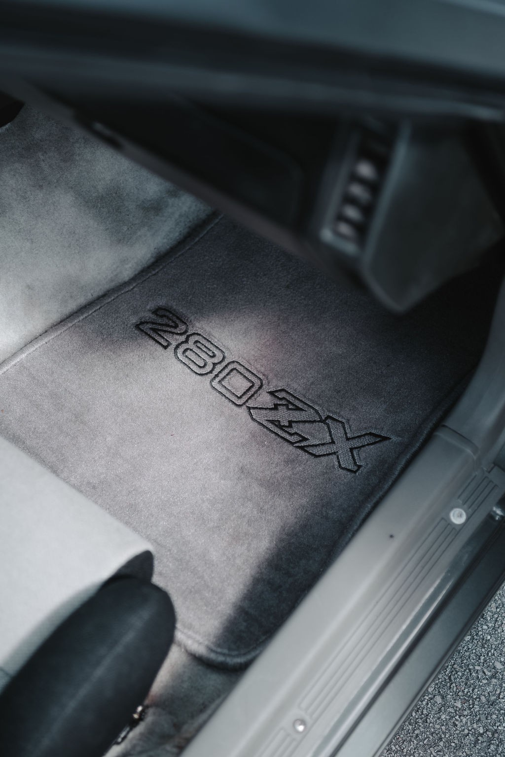 Datsun-Z-Series-1983-Fastback-24