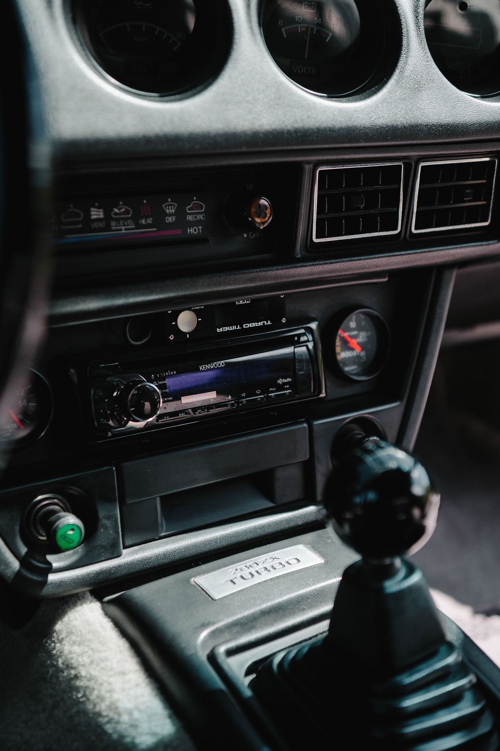 Datsun-Z-Series-1983-Fastback-32