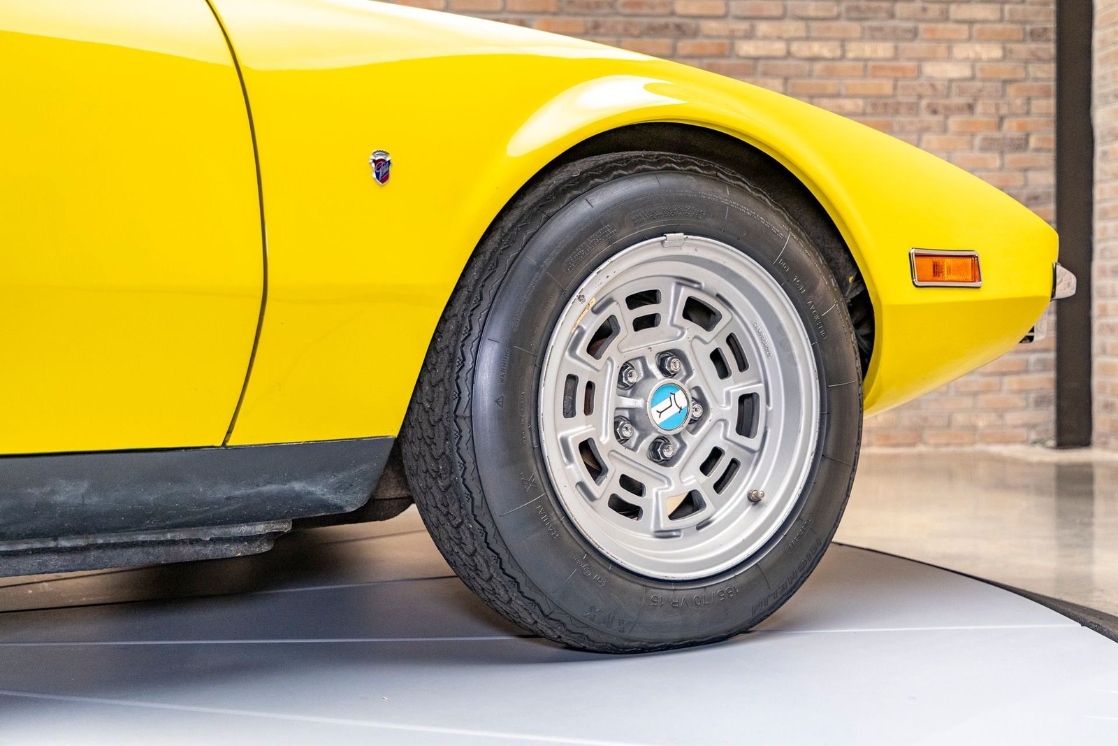 De-Tomaso-Pantera-1971-Coupe-19