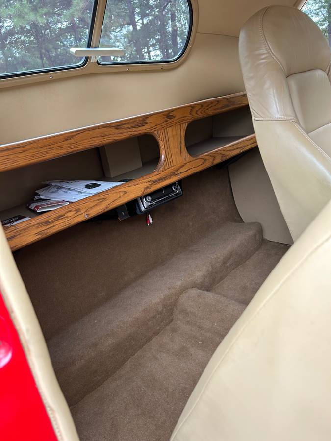 Deluxe-coupe-1939-red-2