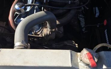 Desoto-s11-1946-yellow-12