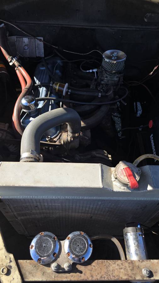 Desoto-s11-1946-yellow-12