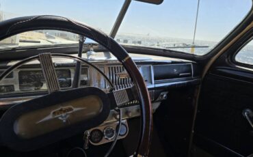 Desoto-s11-1946-yellow-14