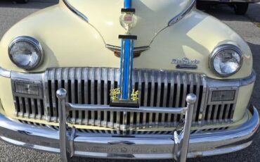 Desoto-s11-1946-yellow-9