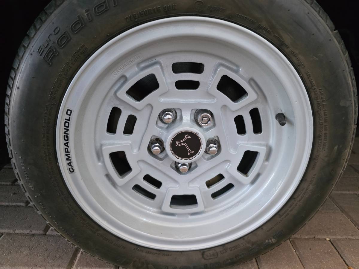 Detomaso-pantera-1973-black-10