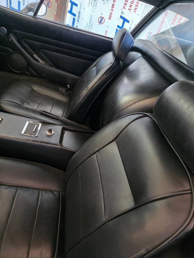 Detomaso-pantera-1973-black-6