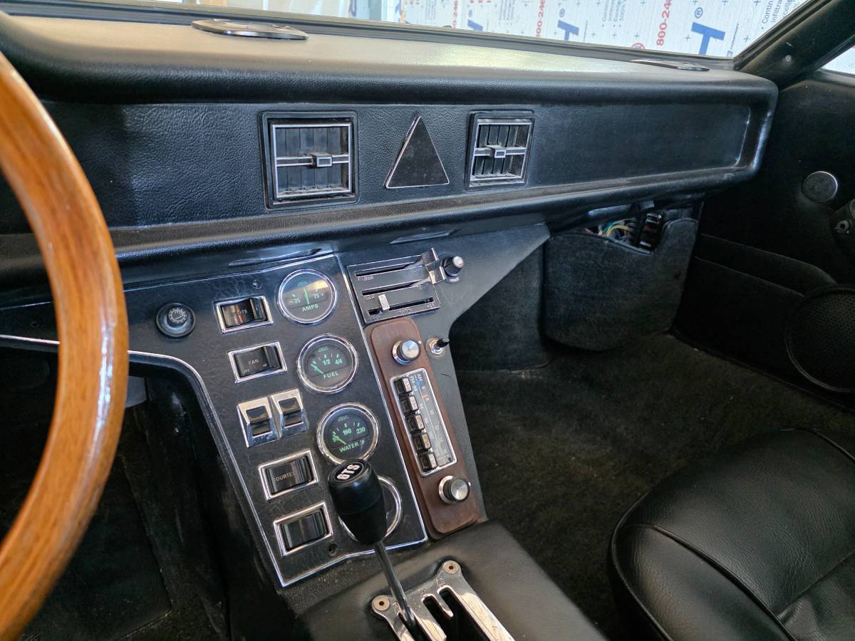 Detomaso-pantera-1973-black-7