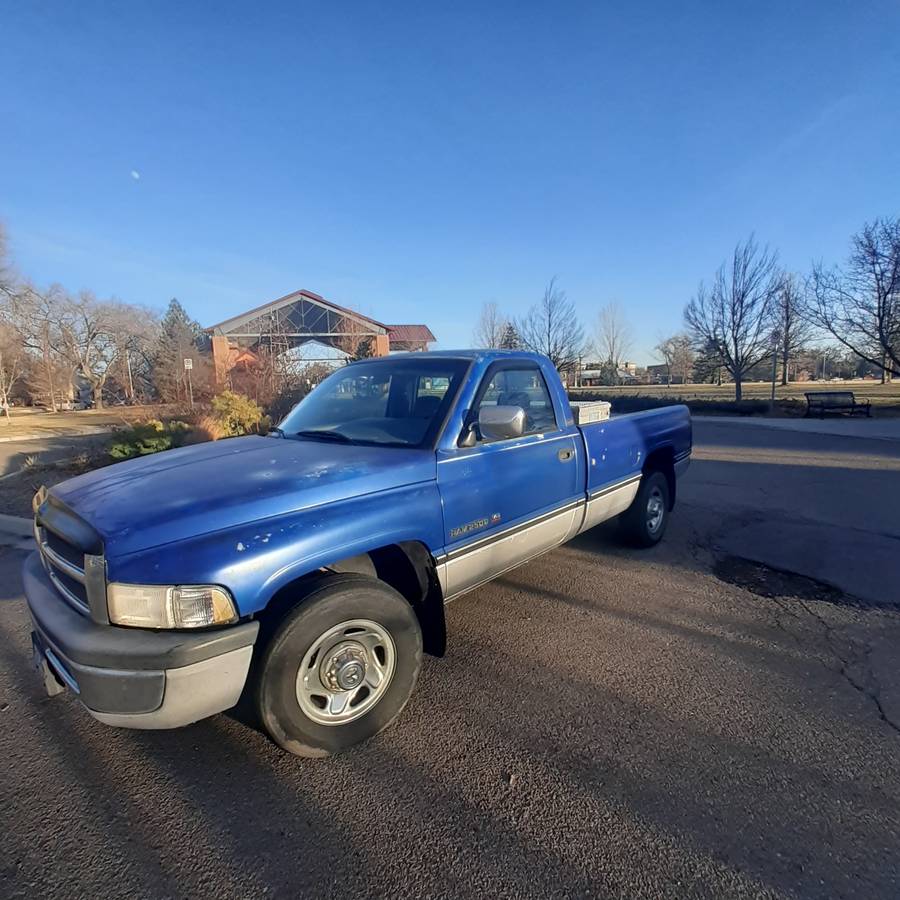 Dodge-1994-blue