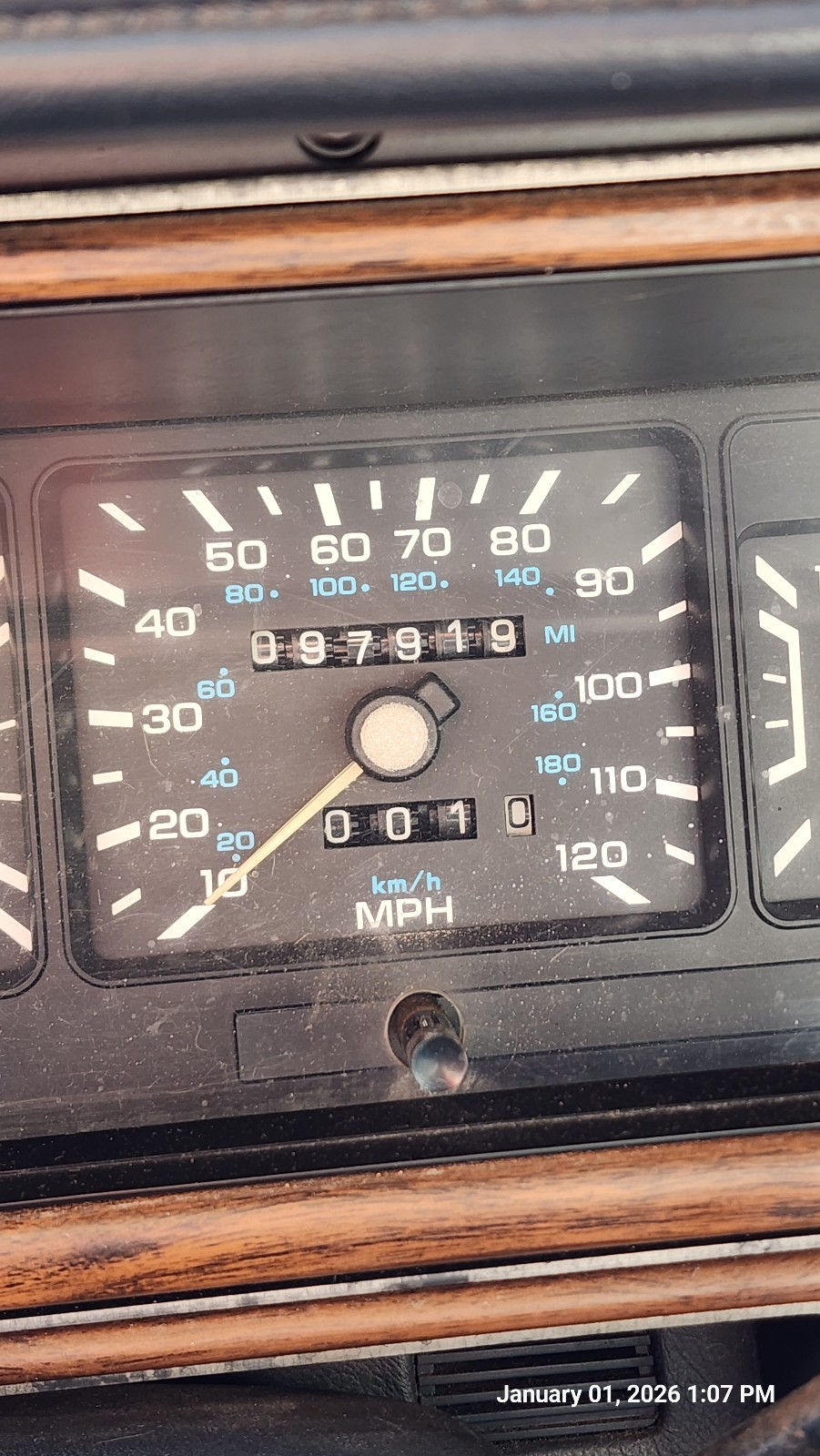 Dodge-1st-Series-1990-9