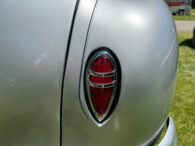 Dodge-Business-Coupe-1948-17