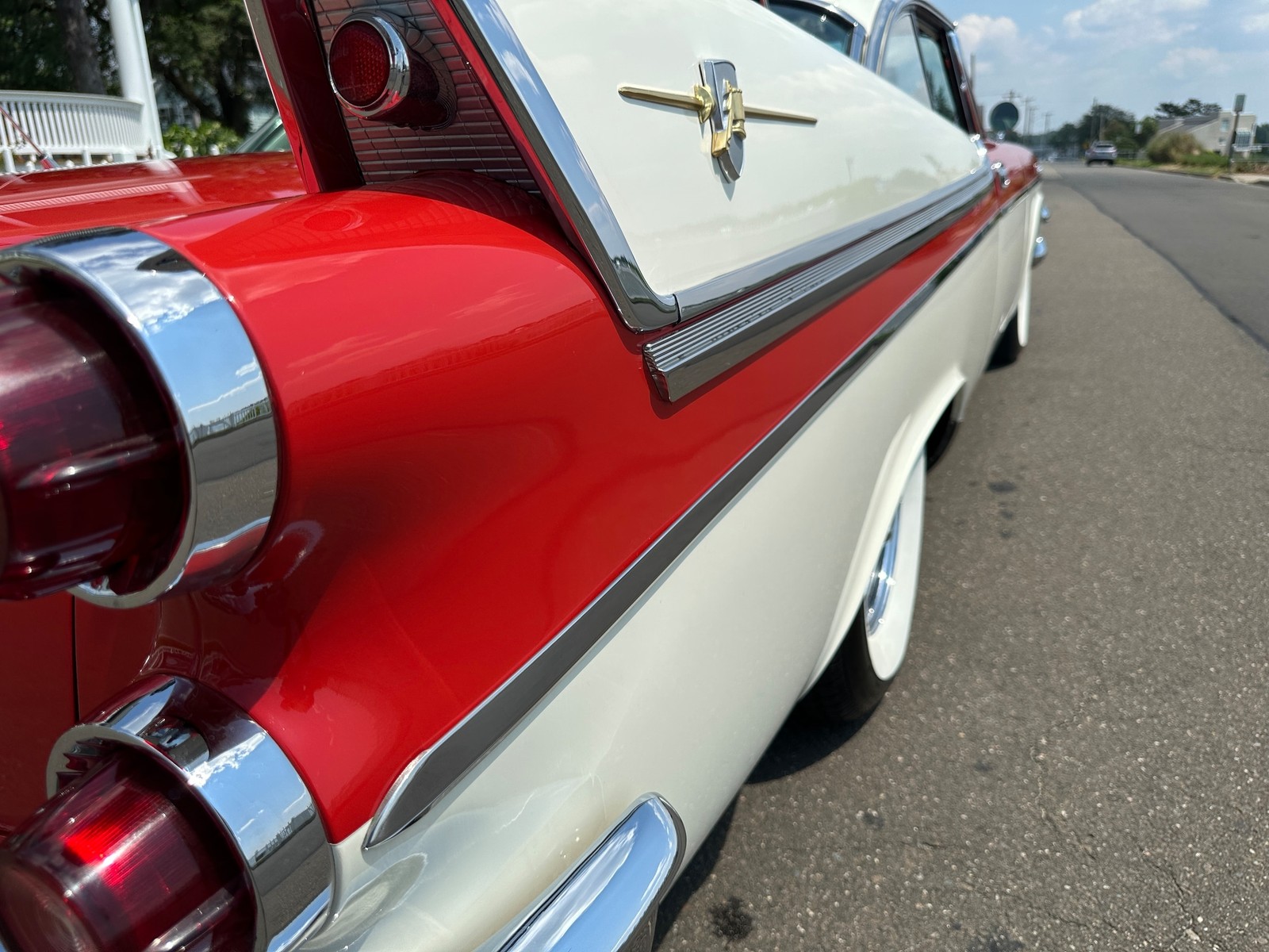 Dodge-CUSTOM-ROYAL-1957-COUPE-12