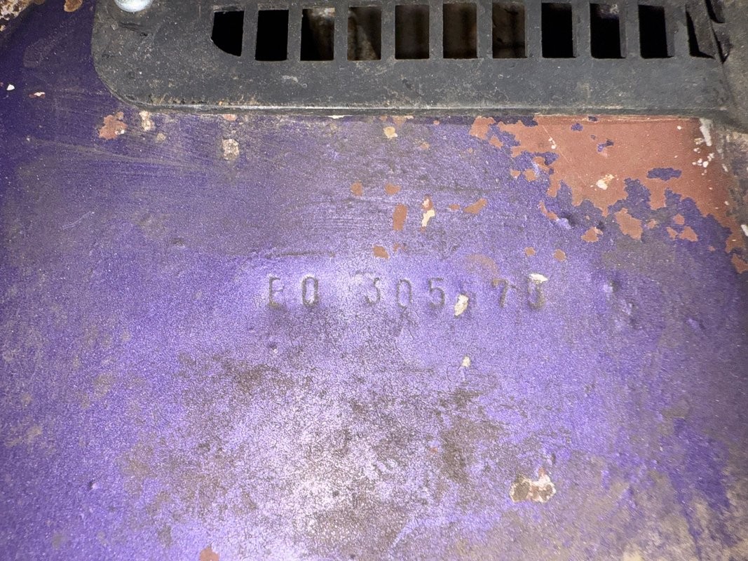 Dodge-Challenger-1970-13