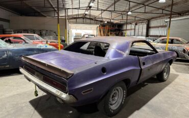 Dodge-Challenger-1970-2