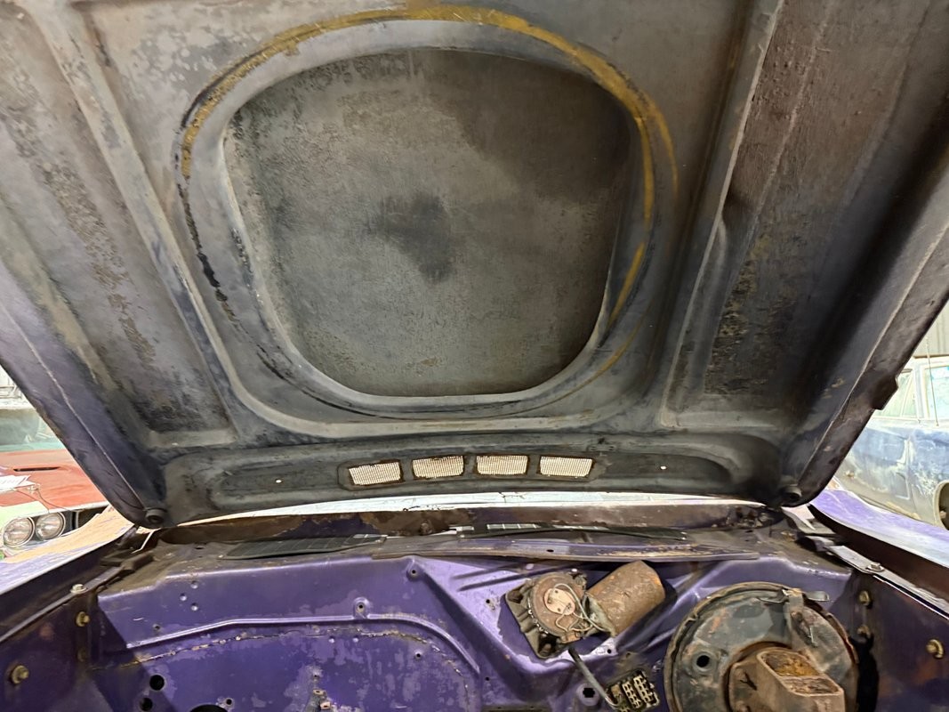 Dodge-Challenger-1970-22