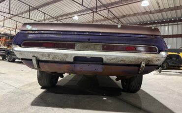 Dodge-Challenger-1970-24