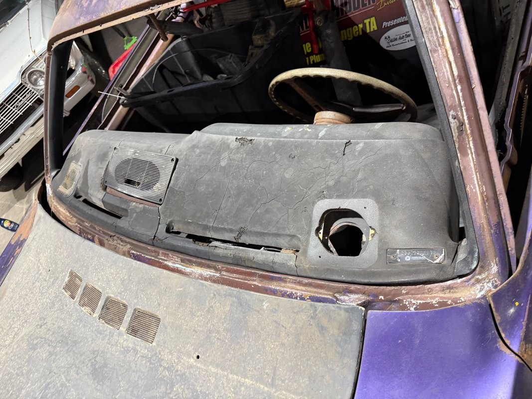 Dodge-Challenger-1970-36