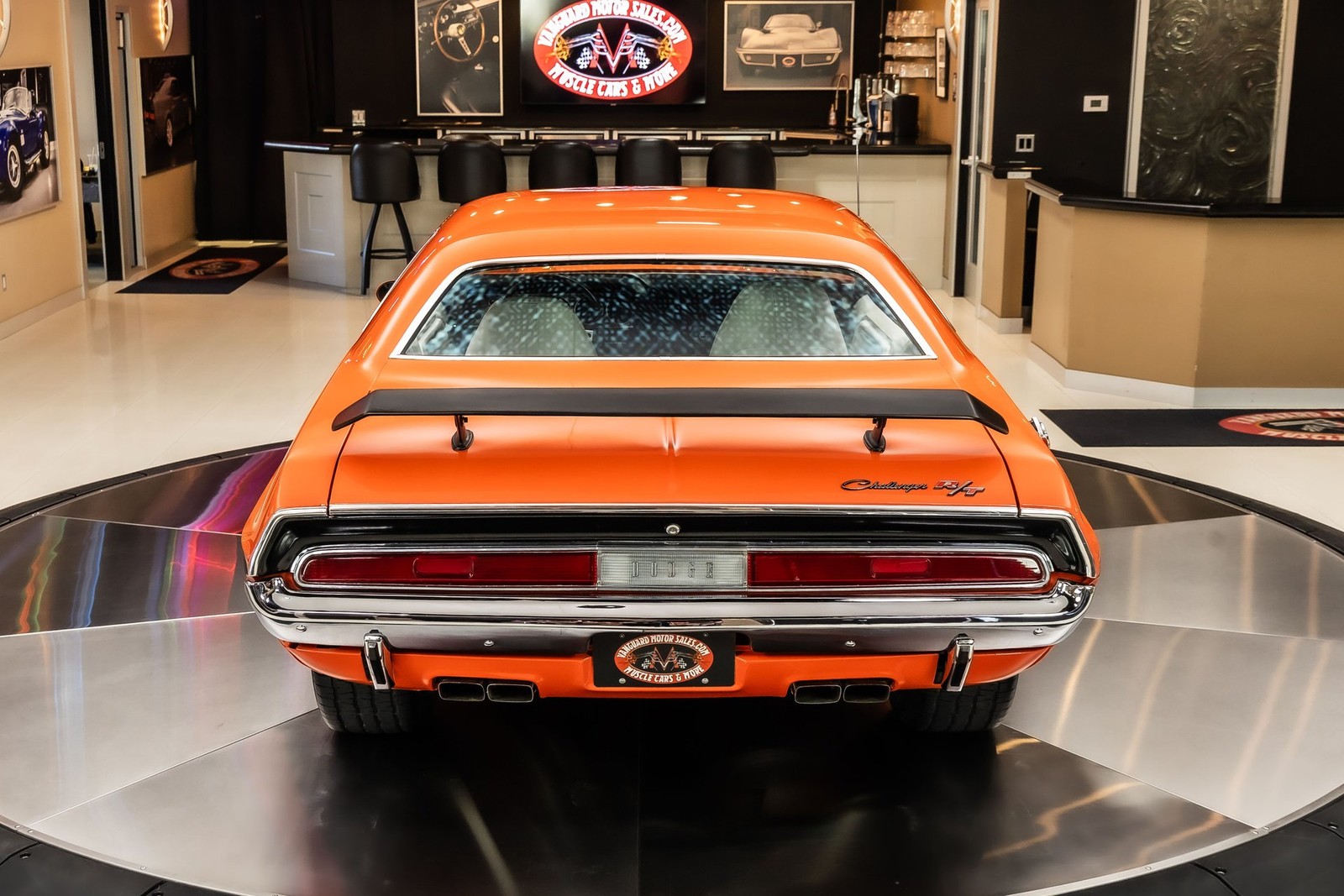 Dodge-Challenger-1970-Coupe-15