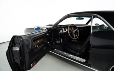 Dodge-Challenger-1970-Coupe-16