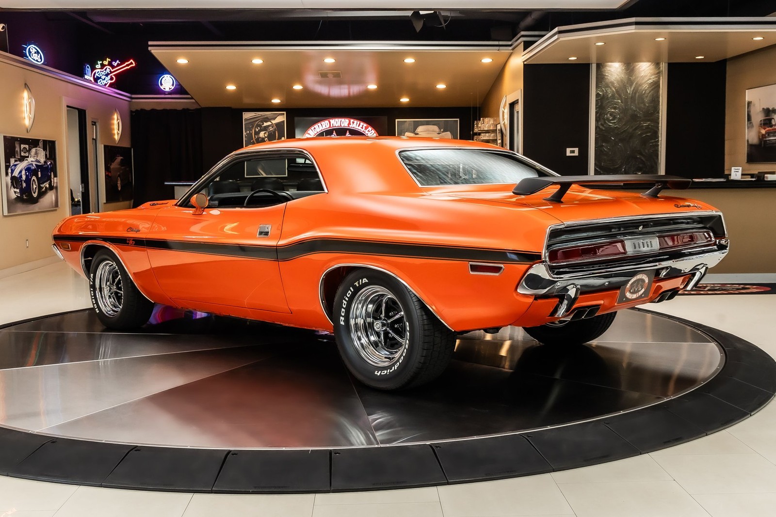 Dodge-Challenger-1970-Coupe-16
