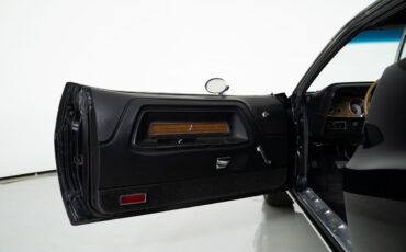 Dodge-Challenger-1970-Coupe-18