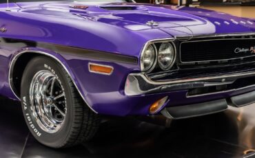 Dodge-Challenger-1970-Coupe-21