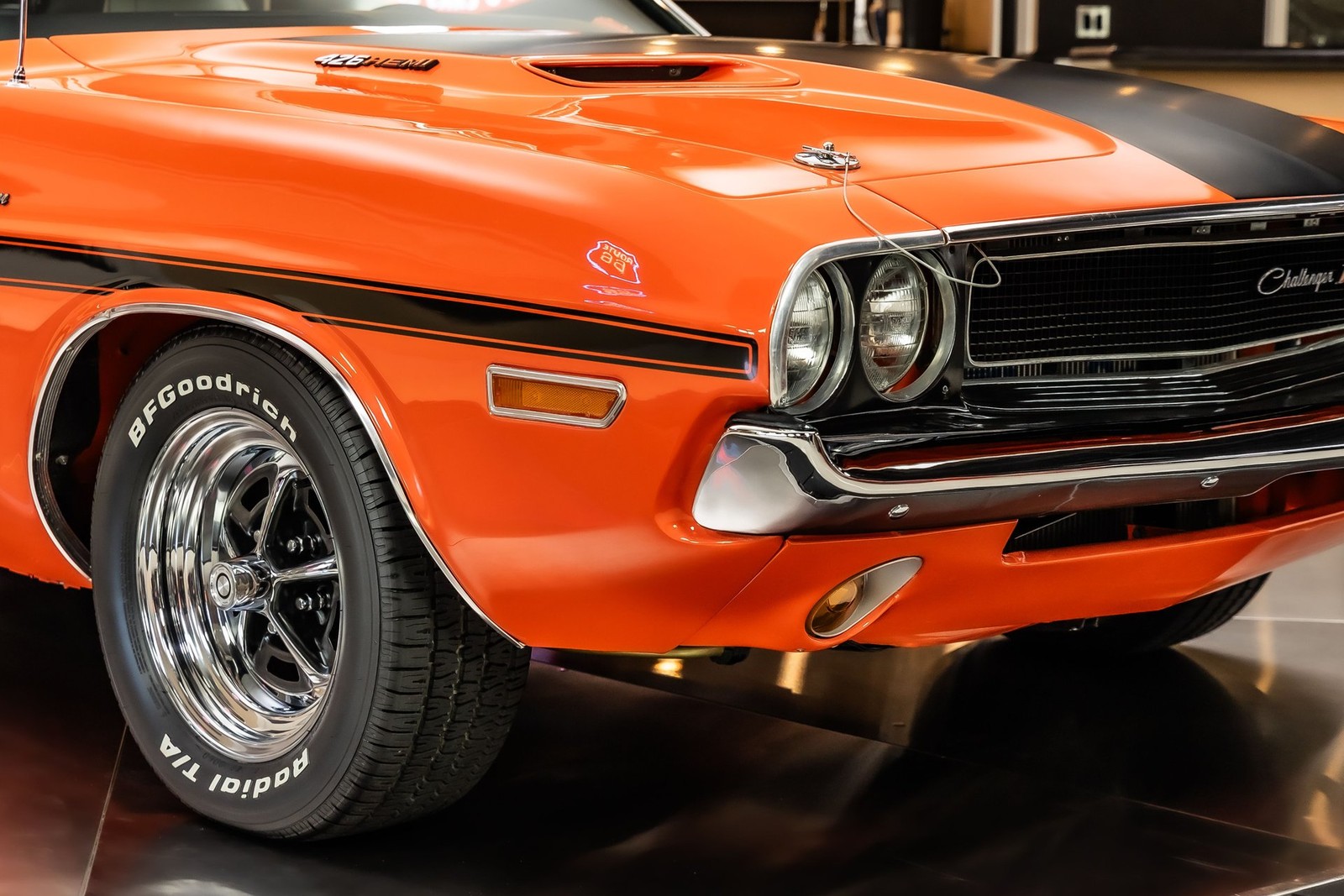 Dodge-Challenger-1970-Coupe-21