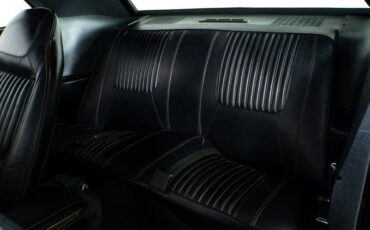 Dodge-Challenger-1970-Coupe-22